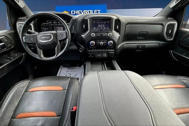 2023 GMC Sierra 2500HD 4WD Crew Cab Standard Bed AT4