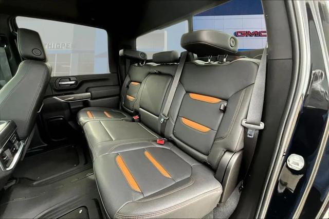 2023 GMC Sierra 2500HD 4WD Crew Cab Standard Bed AT4