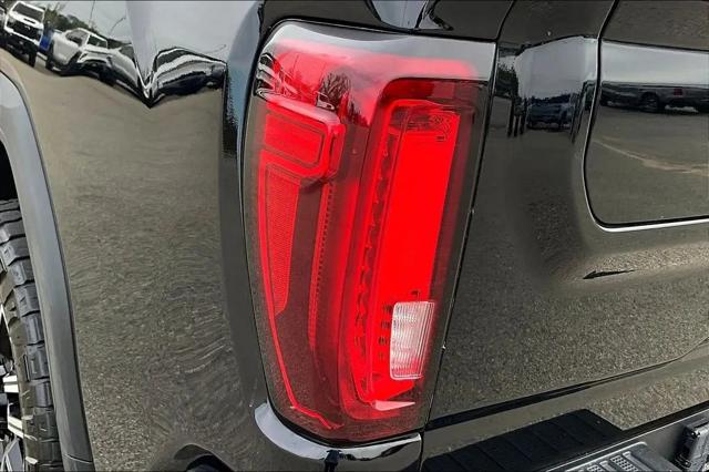 2023 GMC Sierra 2500HD 4WD Crew Cab Standard Bed AT4
