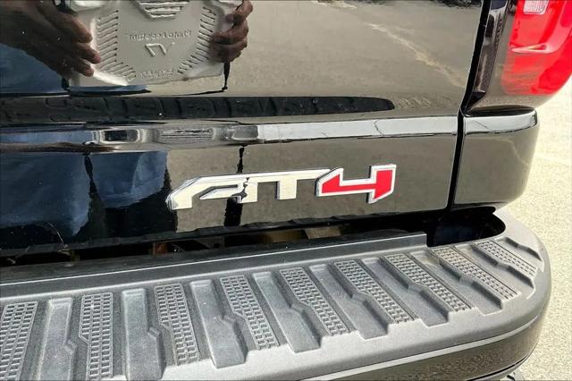2023 GMC Sierra 2500HD 4WD Crew Cab Standard Bed AT4
