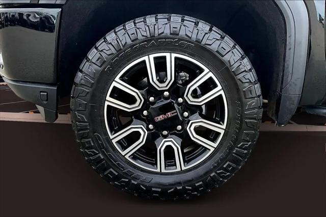 2023 GMC Sierra 2500HD 4WD Crew Cab Standard Bed AT4
