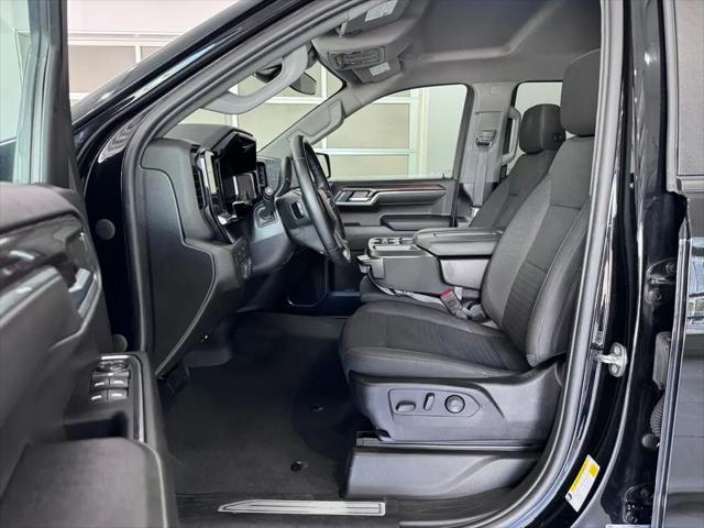2023 Chevrolet Silverado 1500 4WD Crew Cab Standard Bed LT
