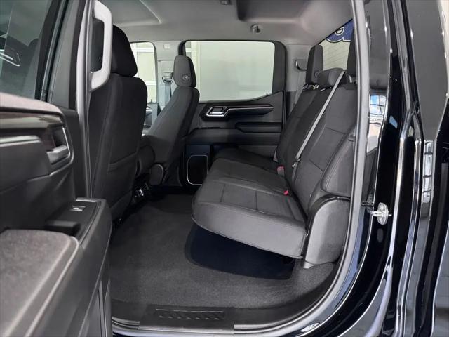 2023 Chevrolet Silverado 1500 4WD Crew Cab Standard Bed LT