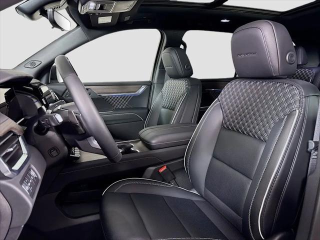 2026 GMC Acadia Denali AWD