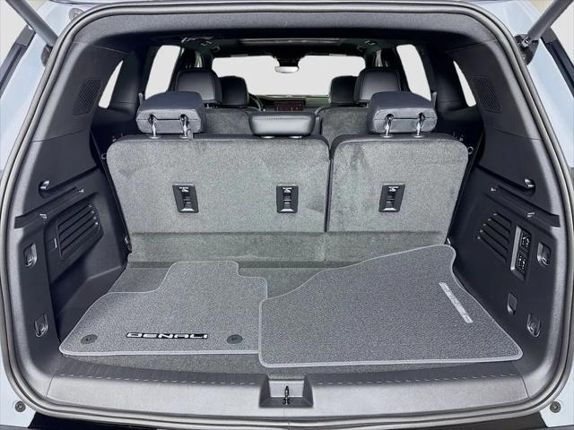 2026 GMC Acadia Denali AWD
