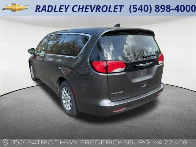 2023 Chrysler Voyager LX