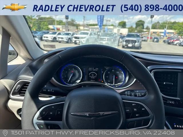 2023 Chrysler Voyager LX