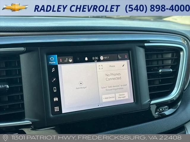 2023 Chrysler Voyager LX