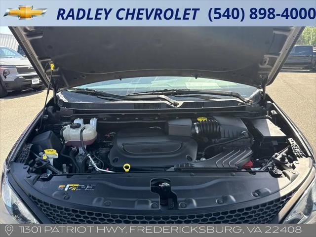 2023 Chrysler Voyager LX
