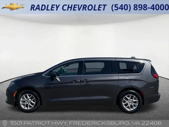 2023 Chrysler Voyager LX