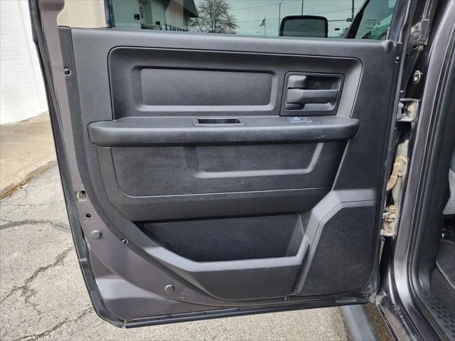 2019 Ram 1500 Classic Express Crew Cab 4x4 5'7" Box