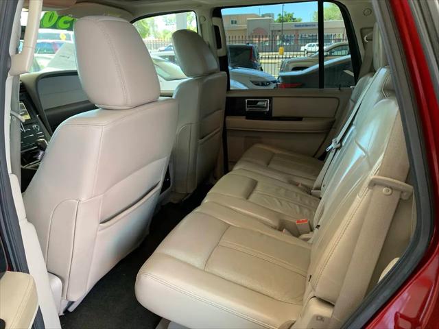 2017 Lincoln Navigator Select