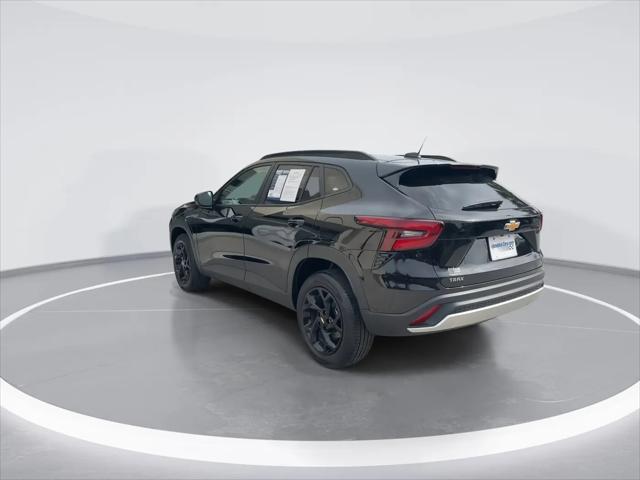 2025 Chevrolet Trax FWD LT