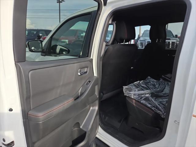 2024 Nissan Frontier Crew Cab PRO-4X 4x4