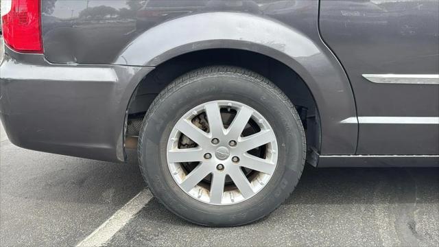2015 Chrysler Town & Country Touring