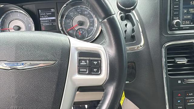2015 Chrysler Town & Country Touring