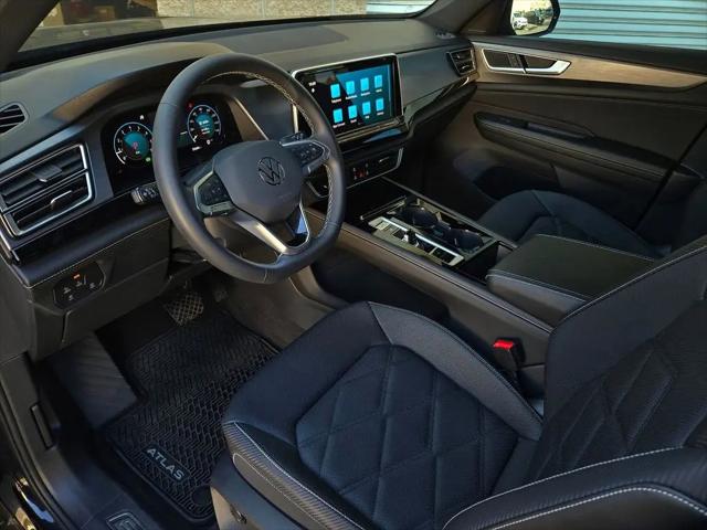2024 Volkswagen Atlas Cross Sport 2.0T SE w/Technology