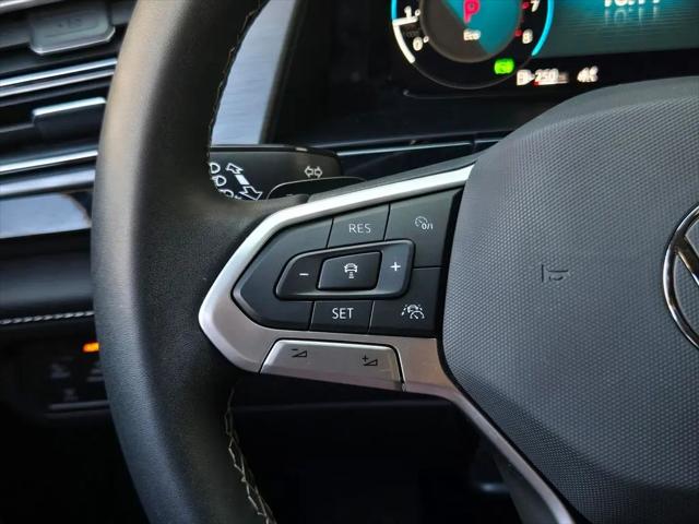 2024 Volkswagen Atlas Cross Sport 2.0T SE w/Technology
