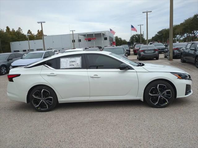 2025 Nissan Altima SR FWD
