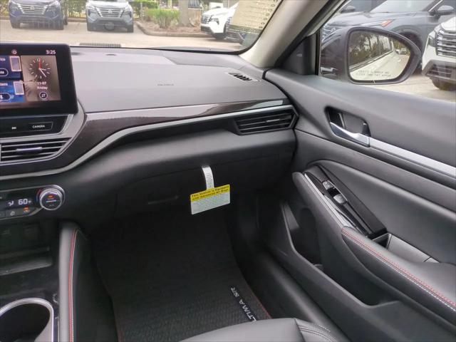 2025 Nissan Altima SR FWD