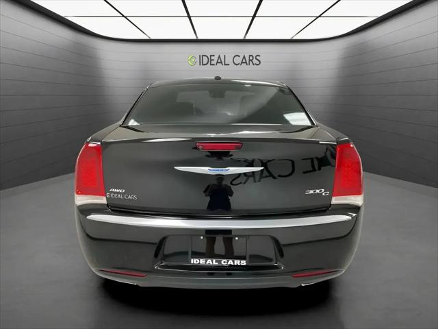 2017 Chrysler 300 C Platinum