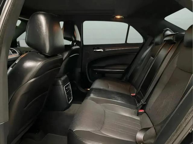 2017 Chrysler 300 C Platinum
