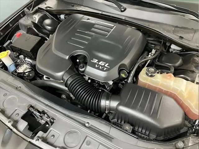 2017 Chrysler 300 C Platinum