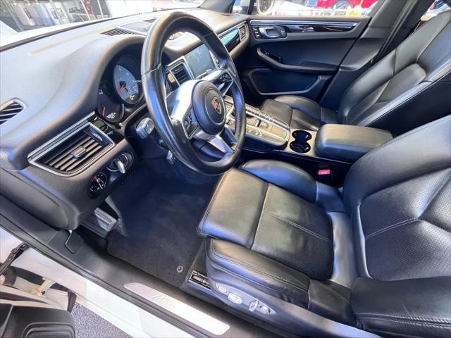 2017 Porsche Macan S