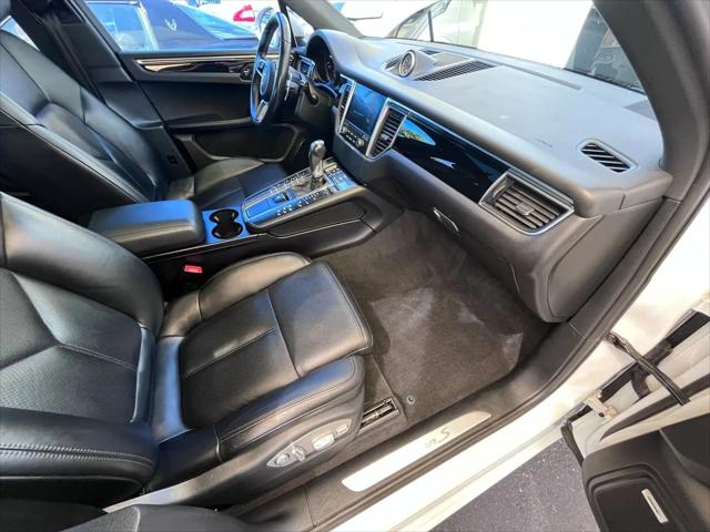 2017 Porsche Macan S
