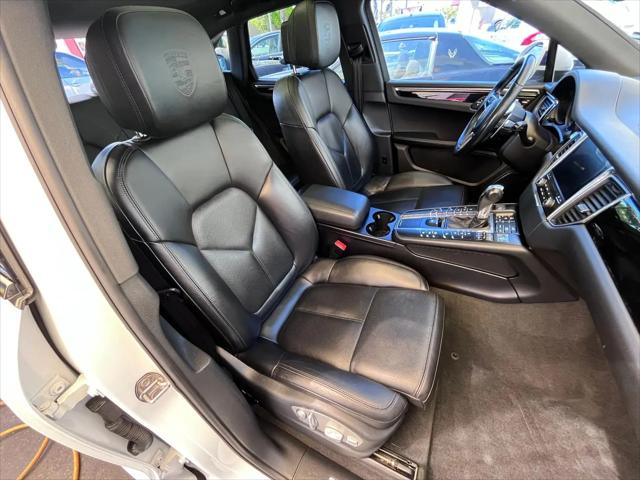 2017 Porsche Macan S