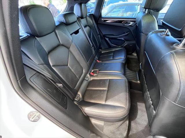 2017 Porsche Macan S
