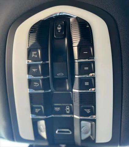 2017 Porsche Macan S