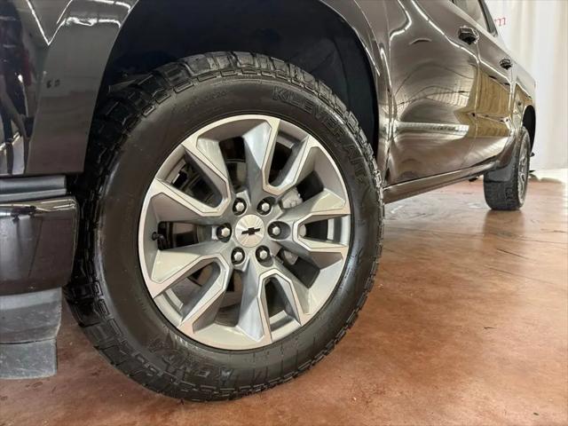 2021 Chevrolet Silverado 1500 4WD Crew Cab Short Bed RST