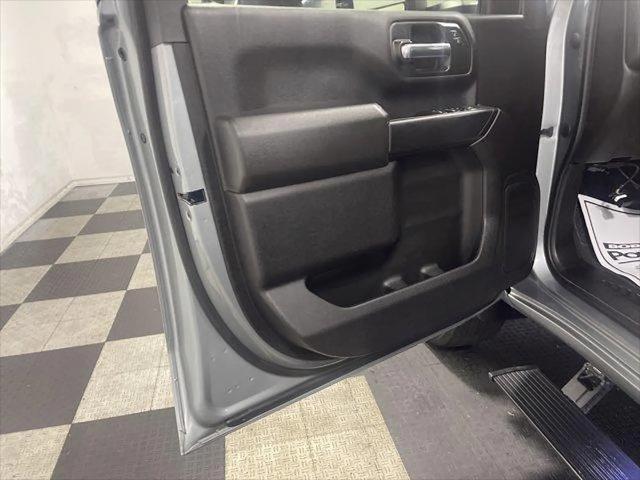 2024 Chevrolet Silverado 2500HD 4WD Crew Cab Standard Bed Custom