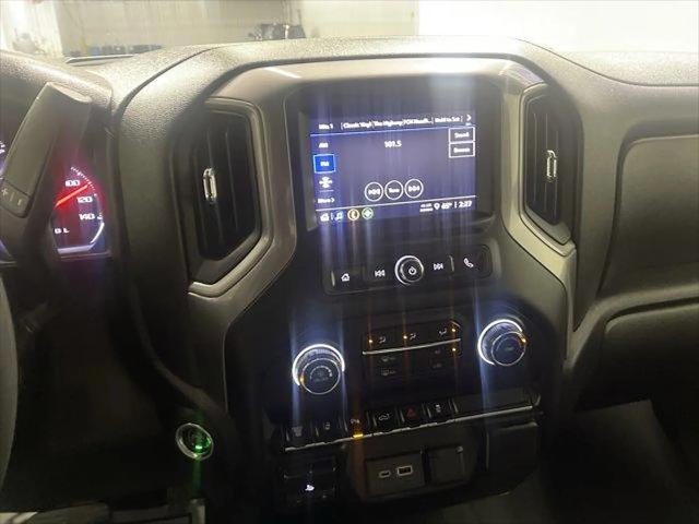 2024 Chevrolet Silverado 2500HD 4WD Crew Cab Standard Bed Custom