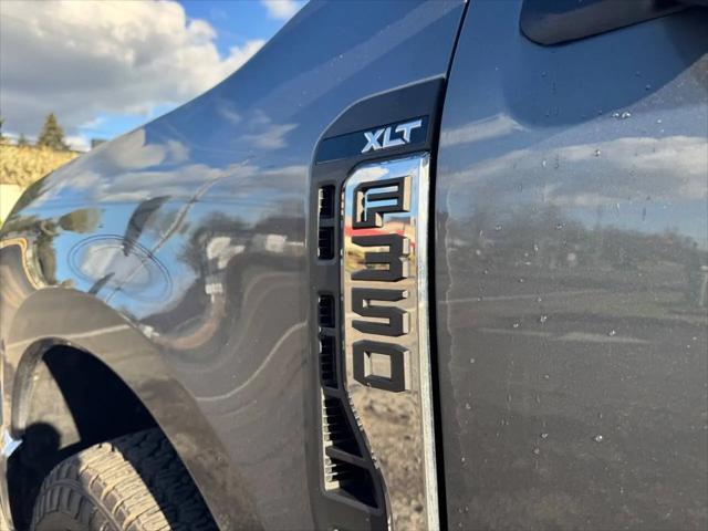 2023 Ford F-350 XLT