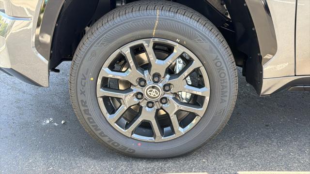 2026 Toyota Tundra Platinum Hybrid CrewMax 5.5' Bed