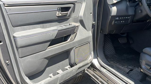 2026 Toyota Tundra Platinum Hybrid CrewMax 5.5' Bed
