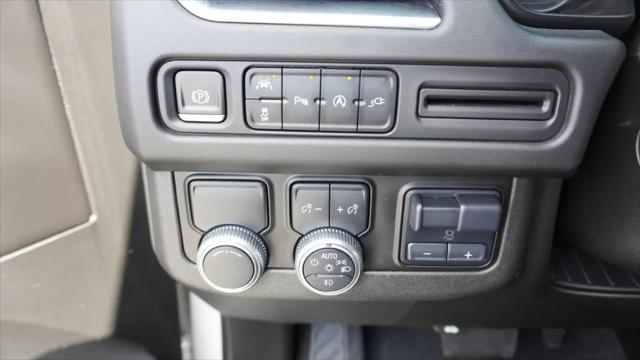 2021 GMC Yukon 2WD SLT
