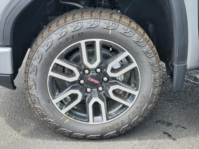 2026 GMC Sierra 1500 Crew Cab, Short Bed, AT4, 4WD