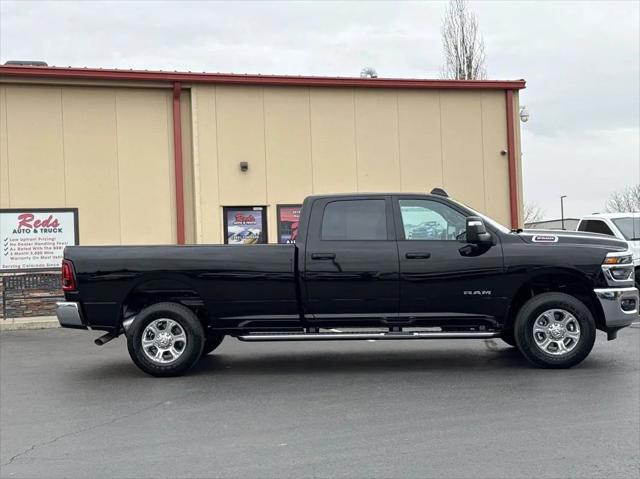 2026 Ram 2500 Big Horn Crew Cab 4x4 8' Box