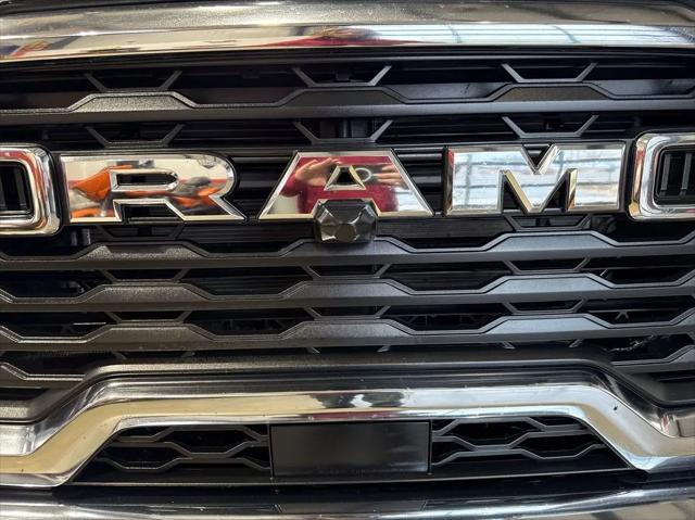2026 Ram 2500 Big Horn Crew Cab 4x4 8' Box