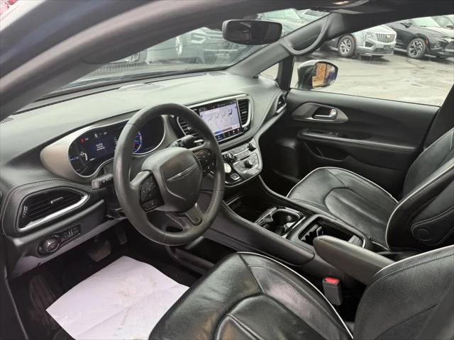 2024 Chrysler Pacifica Hybrid Premium S Appearance Pkg
