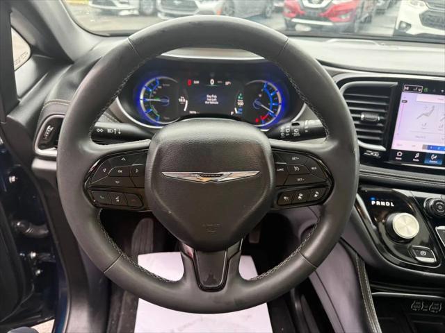 2024 Chrysler Pacifica Hybrid Premium S Appearance Pkg