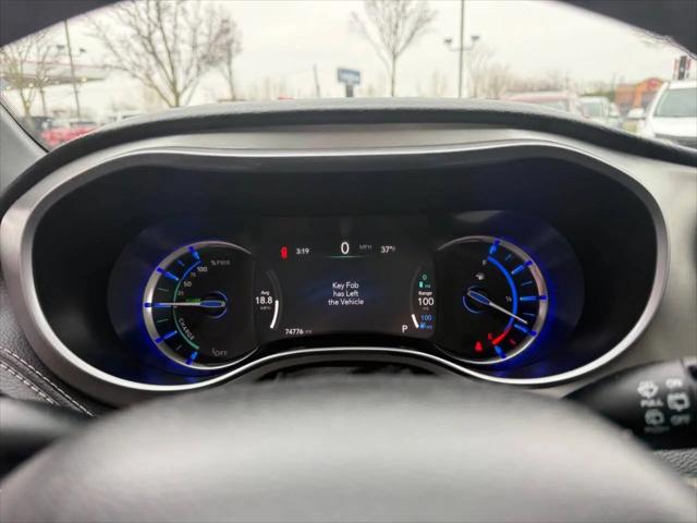 2024 Chrysler Pacifica Hybrid Premium S Appearance Pkg