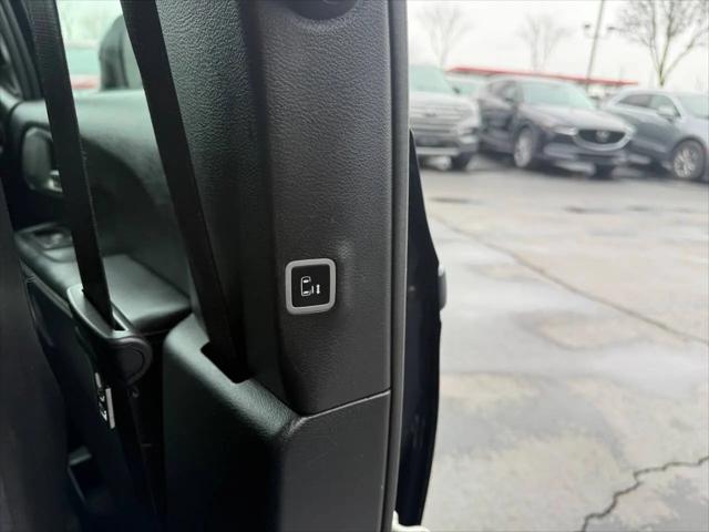 2024 Chrysler Pacifica Hybrid Premium S Appearance Pkg