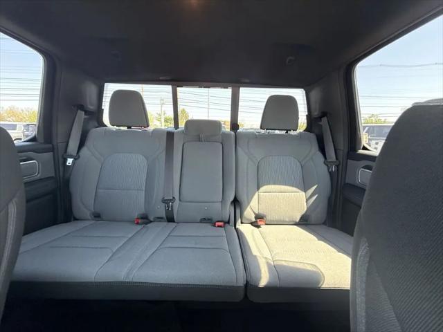 2023 Ram 1500 Big Horn Crew Cab 4x4 5'7" Box