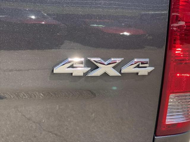 2024 Ram 1500 Classic Tradesman Crew Cab 4x4 5'7" Box