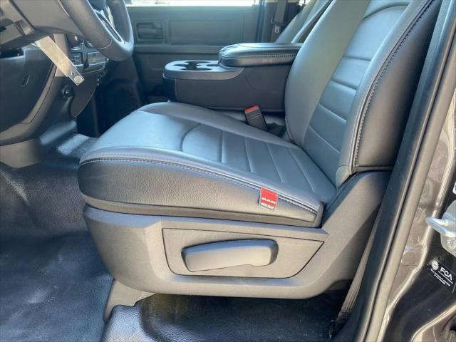 2024 Ram 1500 Classic Tradesman Crew Cab 4x4 5'7" Box