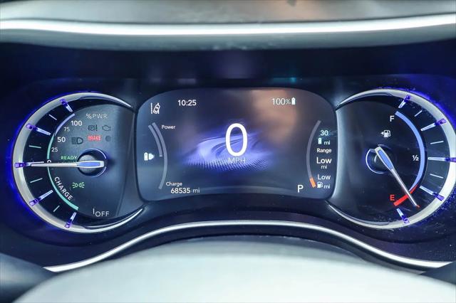 2023 Chrysler Pacifica Hybrid Touring L